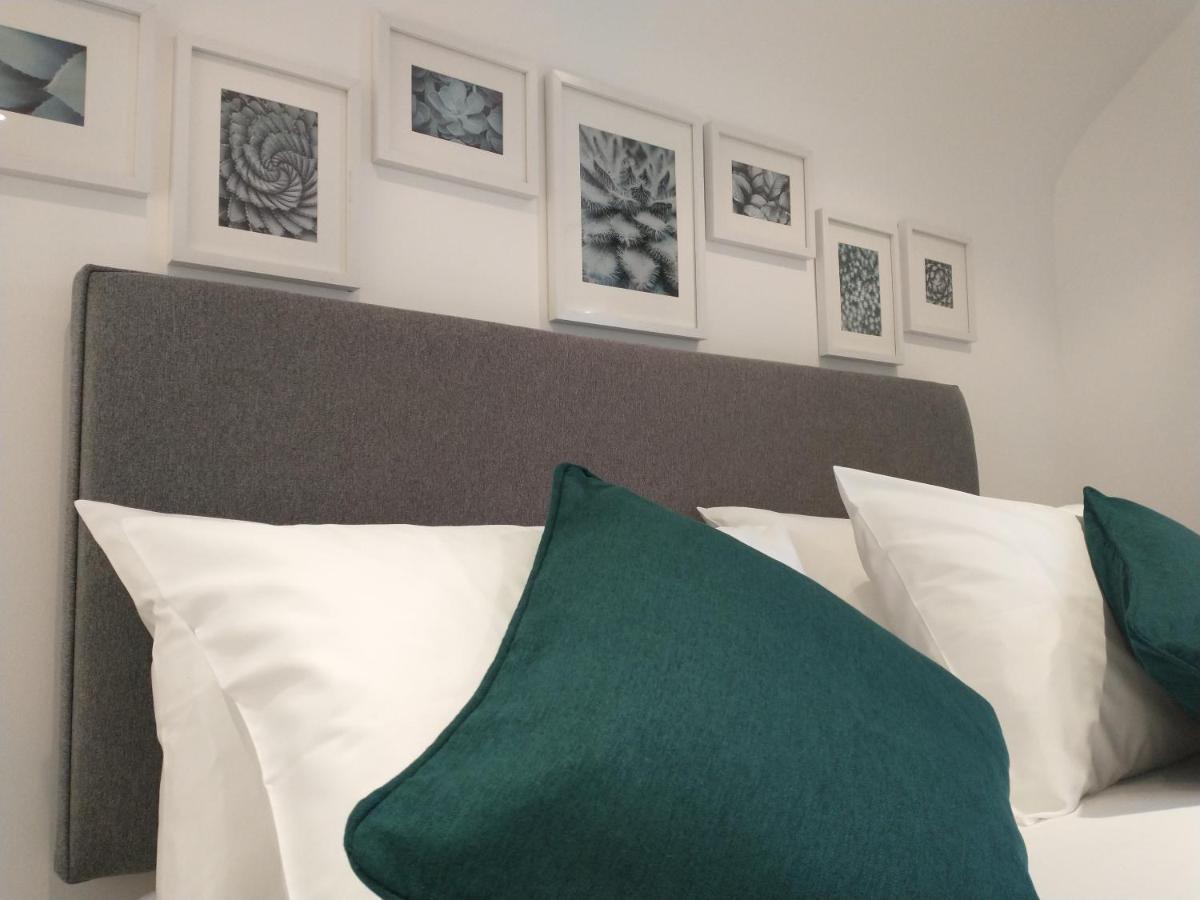 Chipad Duo - Comfy House With Parking And Garden Villa Chichester Kültér fotó